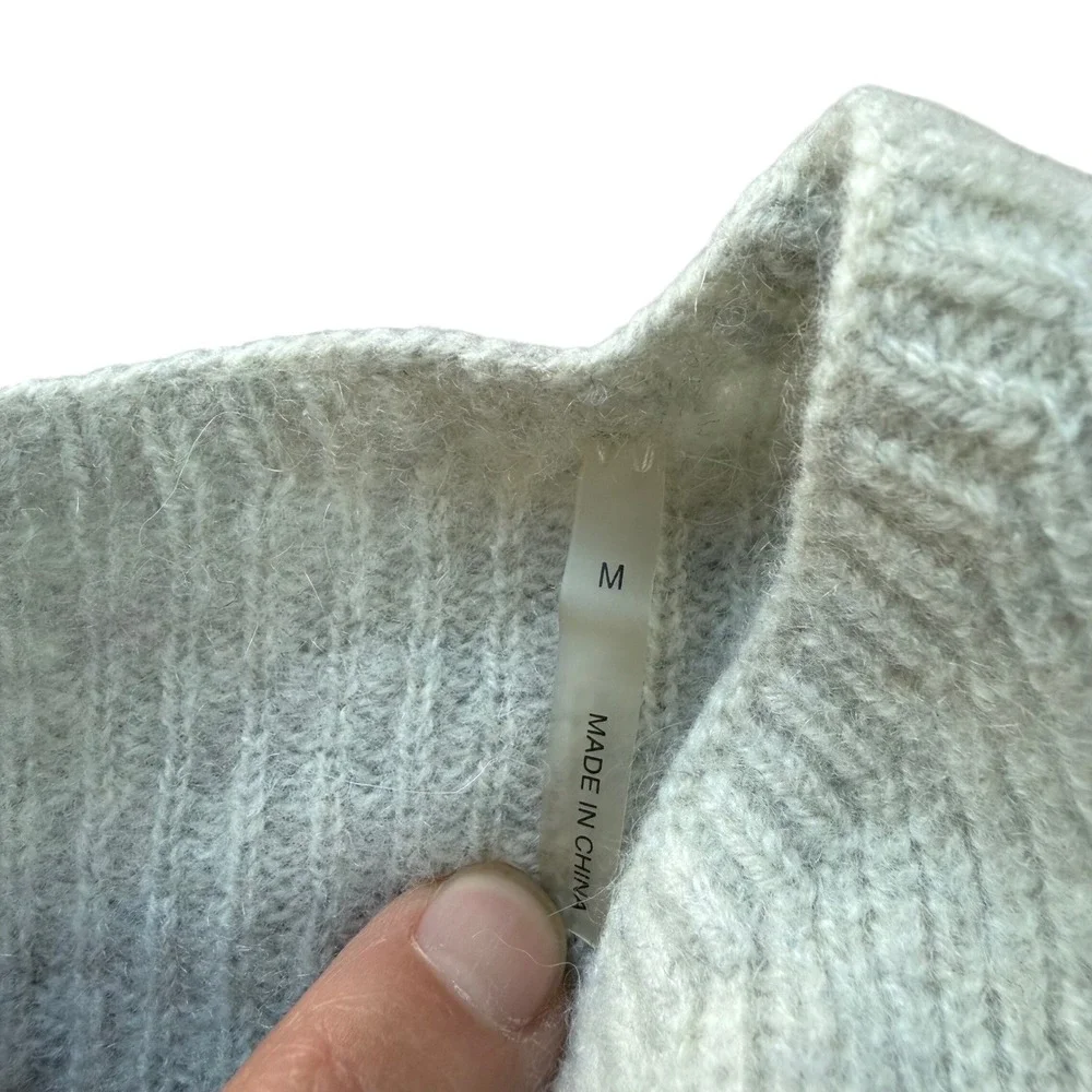 Margaret O'Leary Women Gray 100% Cashmere Ribbed V-Neck Sweater Button Cuff Sz M